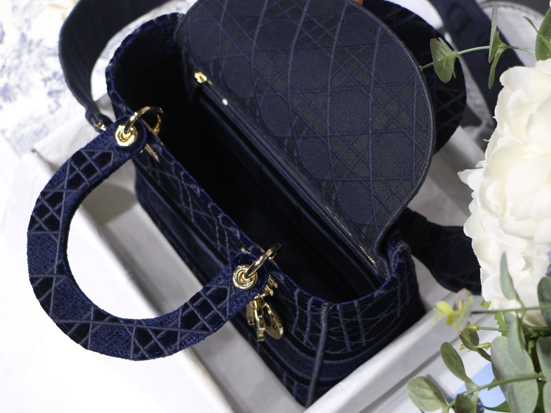 Top Quality MeTop Qualityum Lady D-Lite Bag Blue For Women 9.5in/24cm CD M0565OROC