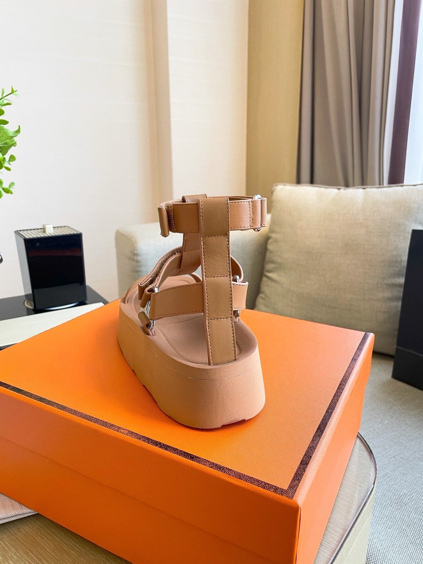 New 1:1 rep HM HIGH HEELS 054