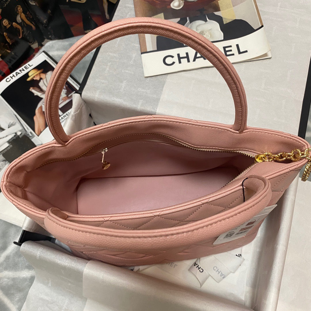 CHLMedallion Tote Gold Hardware Caviar PiNike For Women, Women’s Handbags, Shoulder Bags 15in/32cm 