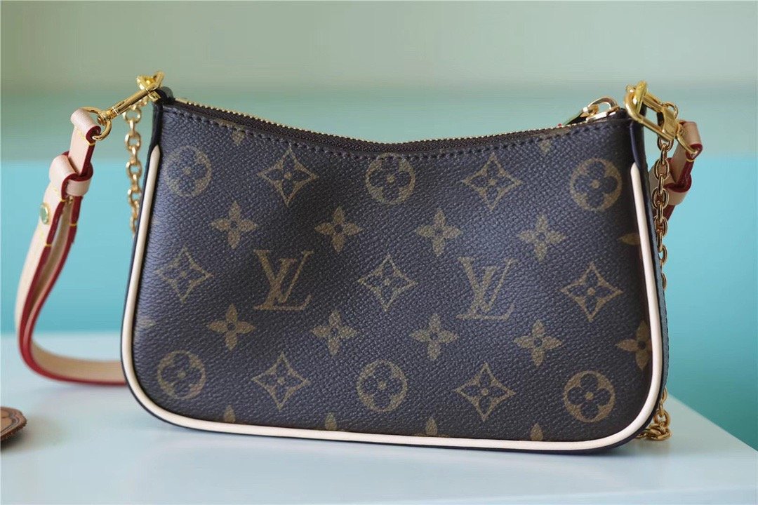 Top Quality Easy Pouch On Strap Monogram Canvas For Women,  Shoulder And Crossbody Bags 19cm/7.5in Top Quality