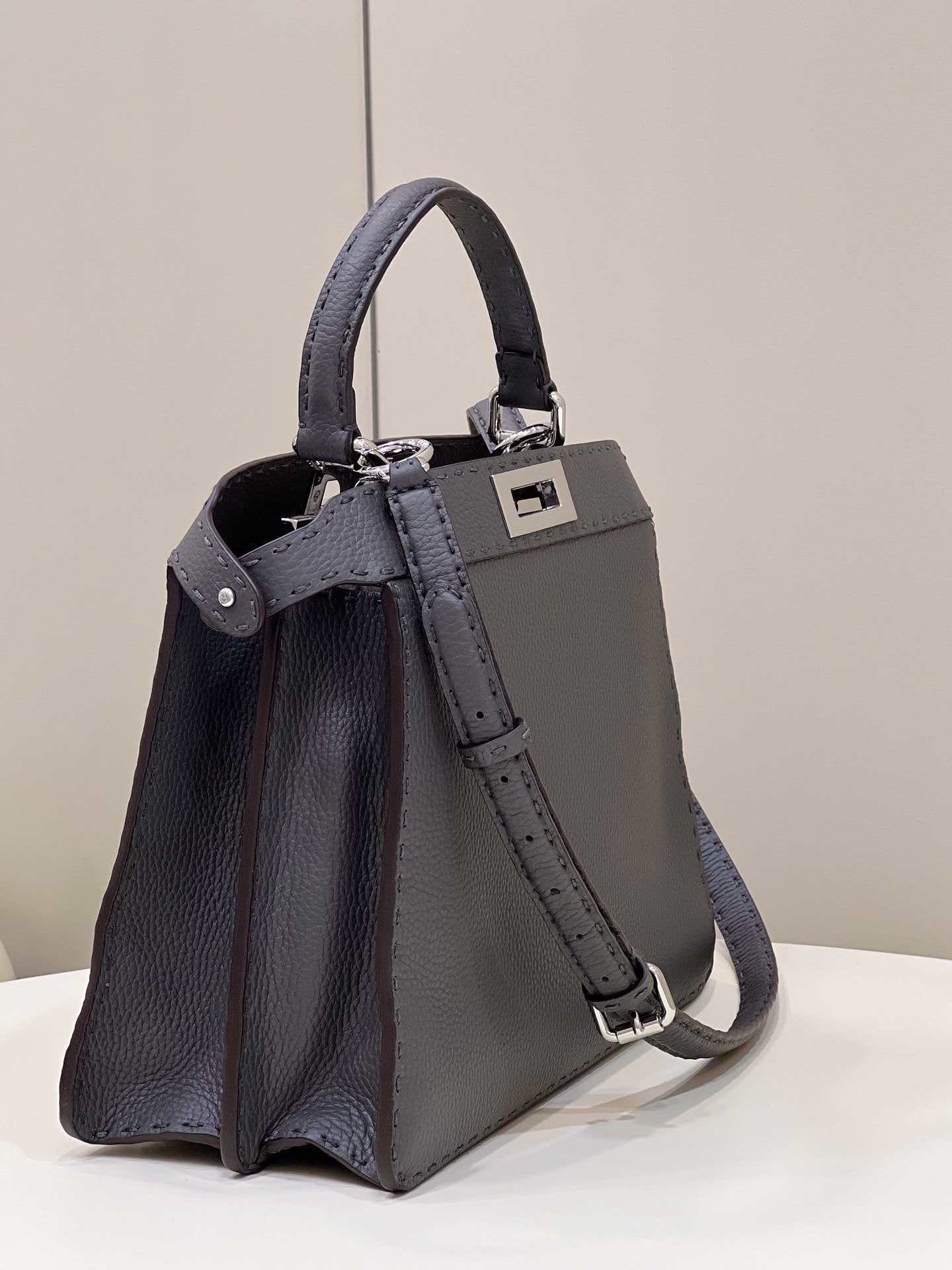 FI Top Quality ISeeU MeTop Qualityum Black For Women, Handbags, Shoulder Bag 13.1in/33.5cm FF