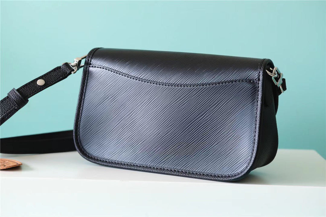 Top Quality Buci Epi Black For Women,  Shoulder And Crossbody Bags 24.5cm/9.6in Top Quality M59386