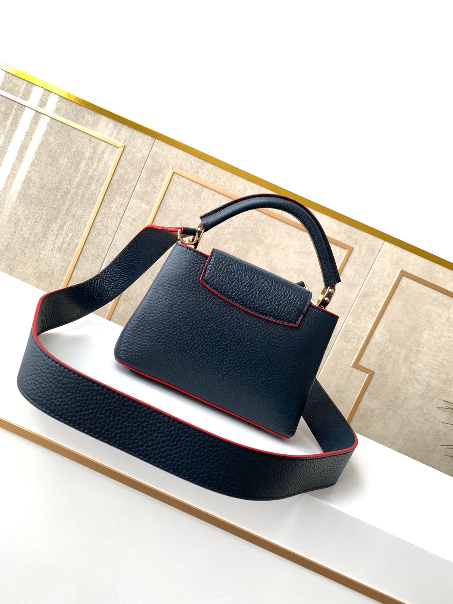 Top Quality Capucines Mini Taurillon Navy Blue For Women,  Shoulder And Crossbody Bags 8.3in/21cm Top Quality