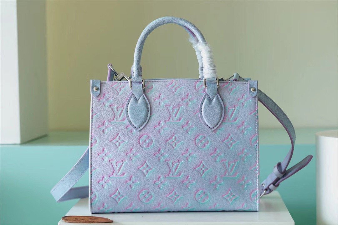 Top Quality OnTheGo PM Monogram Empreinte Lilas Purple For Women, Womens Bags, Shoulder And Crossbody Bags 9.8in/25cm Top Quality M46067