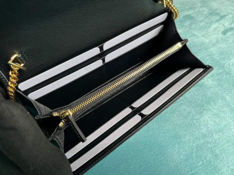 Top Quality -  Bags - 585