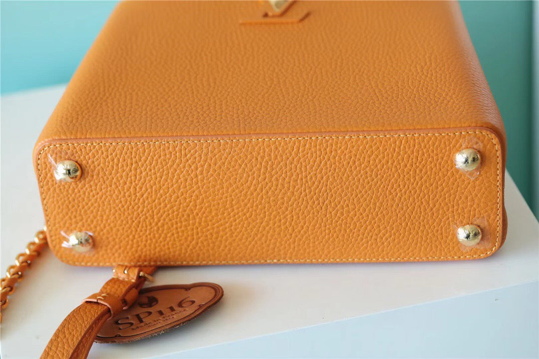 Top Quality Capucines BB Taurillon Jaune Sunbeam For Women,  Shoulder And Crossbody Bags 27cm/10.6in Top Quality 
