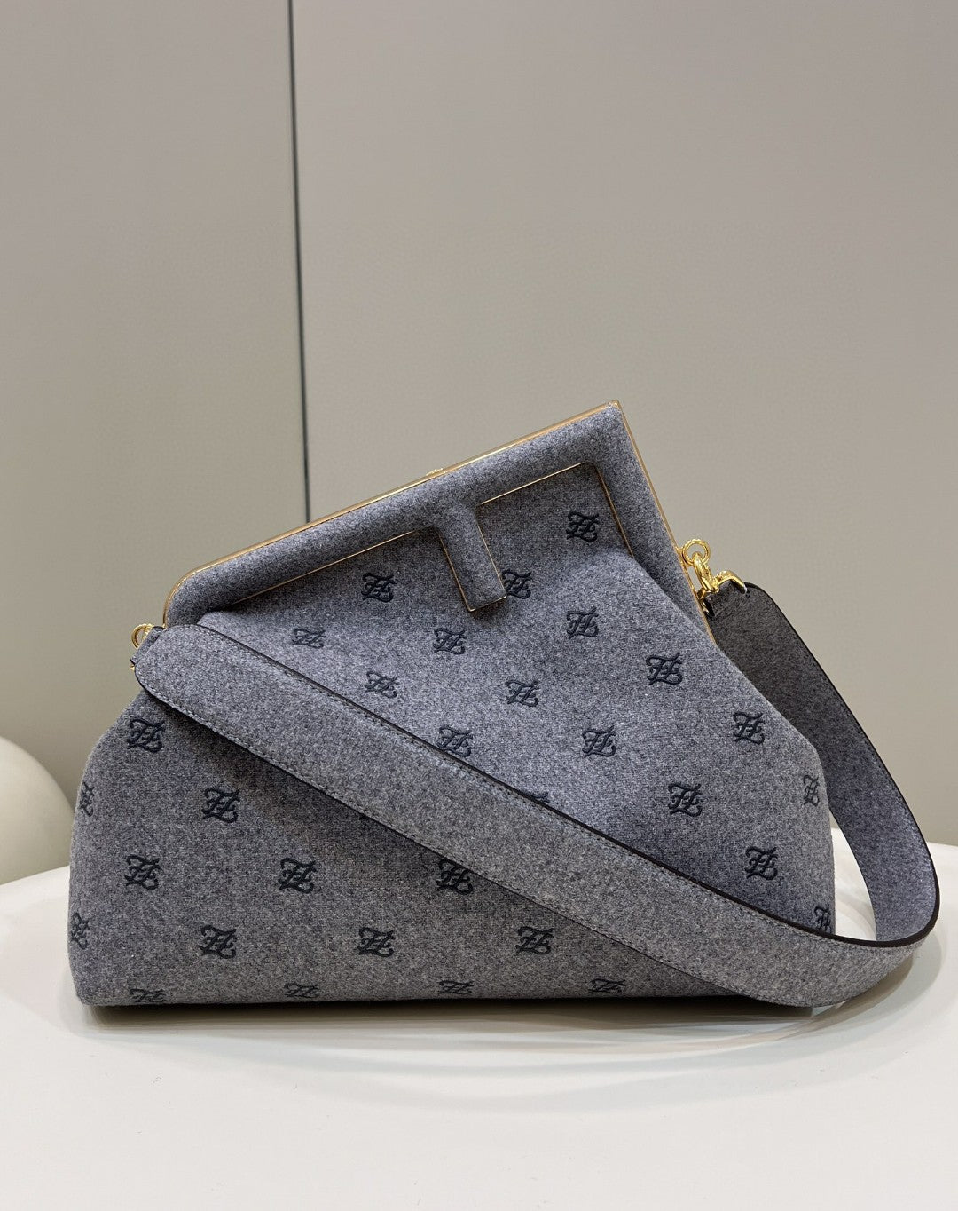 Top QualityTop Quality Top QualityTop Qualityrst Medium Blue Bag For Woman 32cm/12.5in