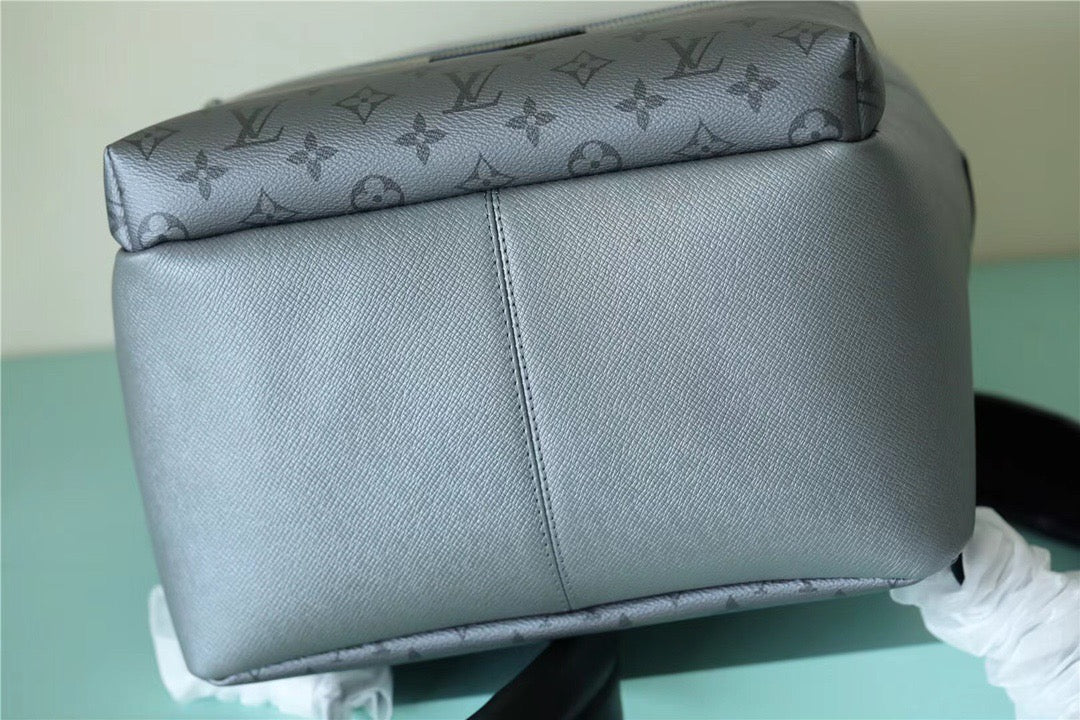 Top Quality Top Qualityscovery PM Backpack Monogram/Taiga Gunmetal Gray For Men, Bags, Backpack 15.7in/40cm Top Quality M30835