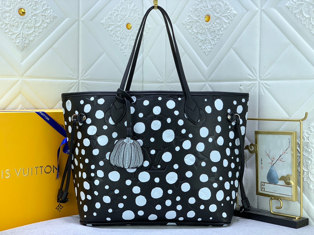EN - New 1:1 rep Bag LUV 653