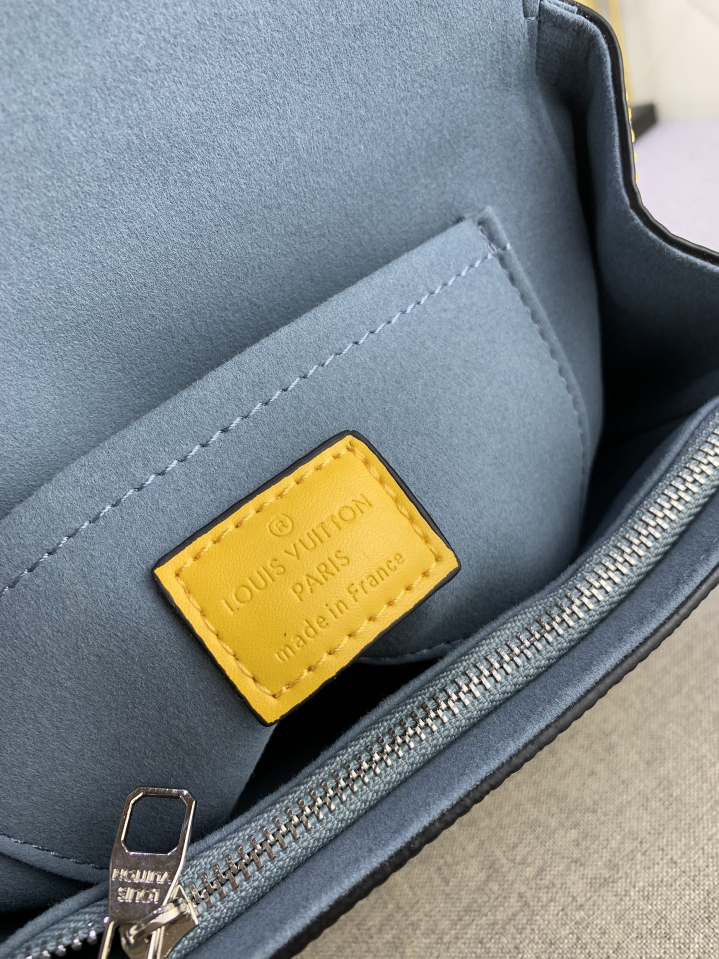 New 1:1 rep Lux Bags LUV 889