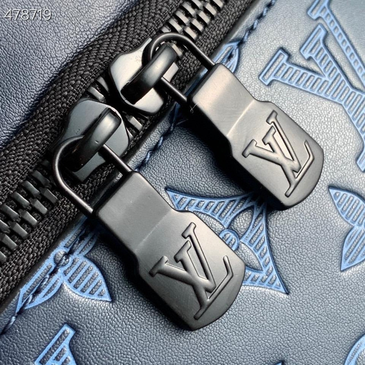 Top Quality Top Qualityscovery Bumbag PM Monogram Shadow Navy Blue For Men, Belt Bags 17.3in/44cm Top Quality M45729