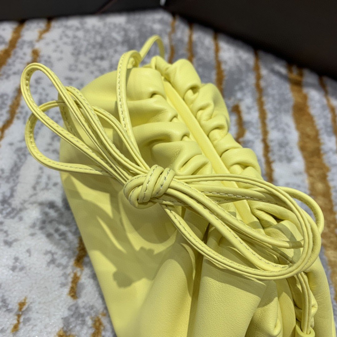 Top Quality Mini Pouch For Women 8.6in/22cm In Light Yellow