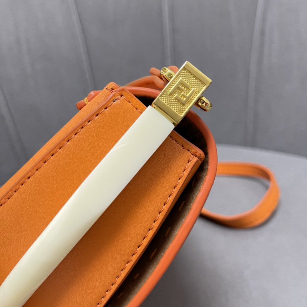 EN - New 1:1 rep  Bags FEI 160