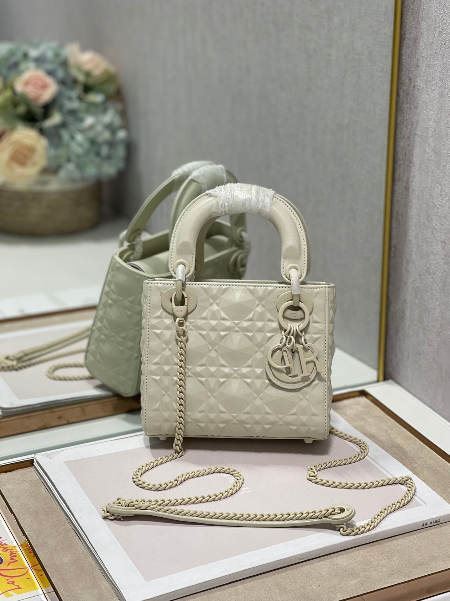 Top Quality Mini Lady Bag Latte Cannage with Beaded Motif, Beige, For Women Womens Handbags, Crossbody Bags, 18cm CD M0505INEA_M030