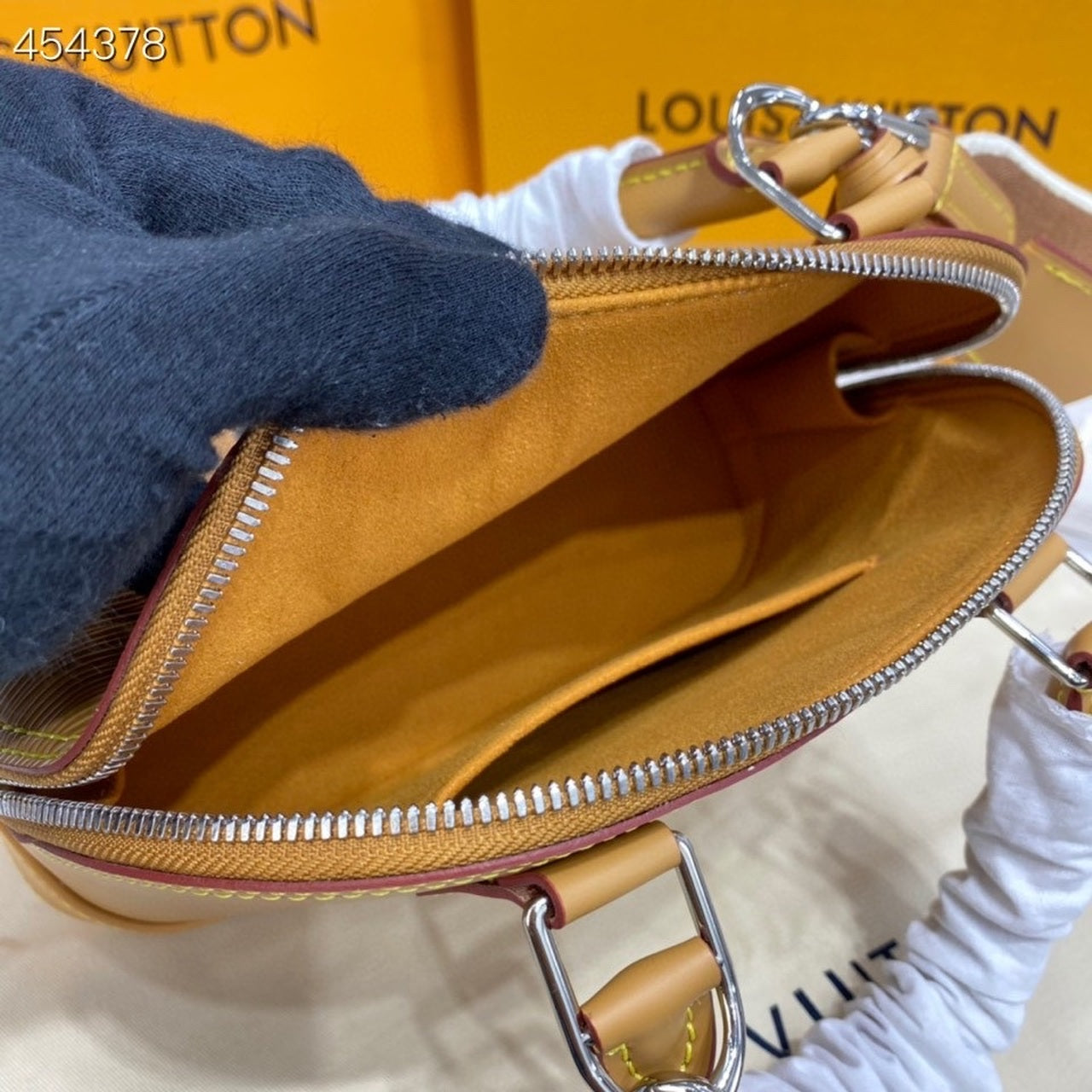Top Quality Alma BB Sunflower Yellow For Women, Womens Handbags, Shoulder And Crossbody Bags 9.3in/23.5cm Top Quality M59358