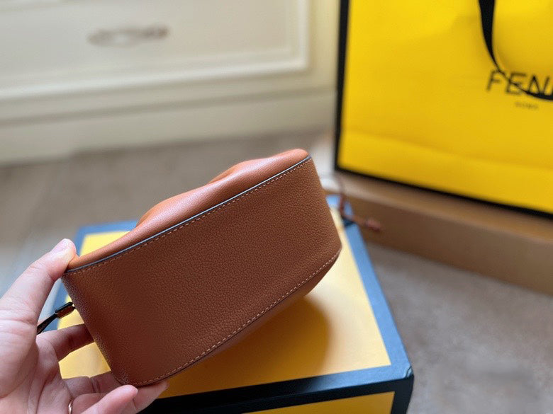 EN - New 1:1 rep  Bags FEI 247
