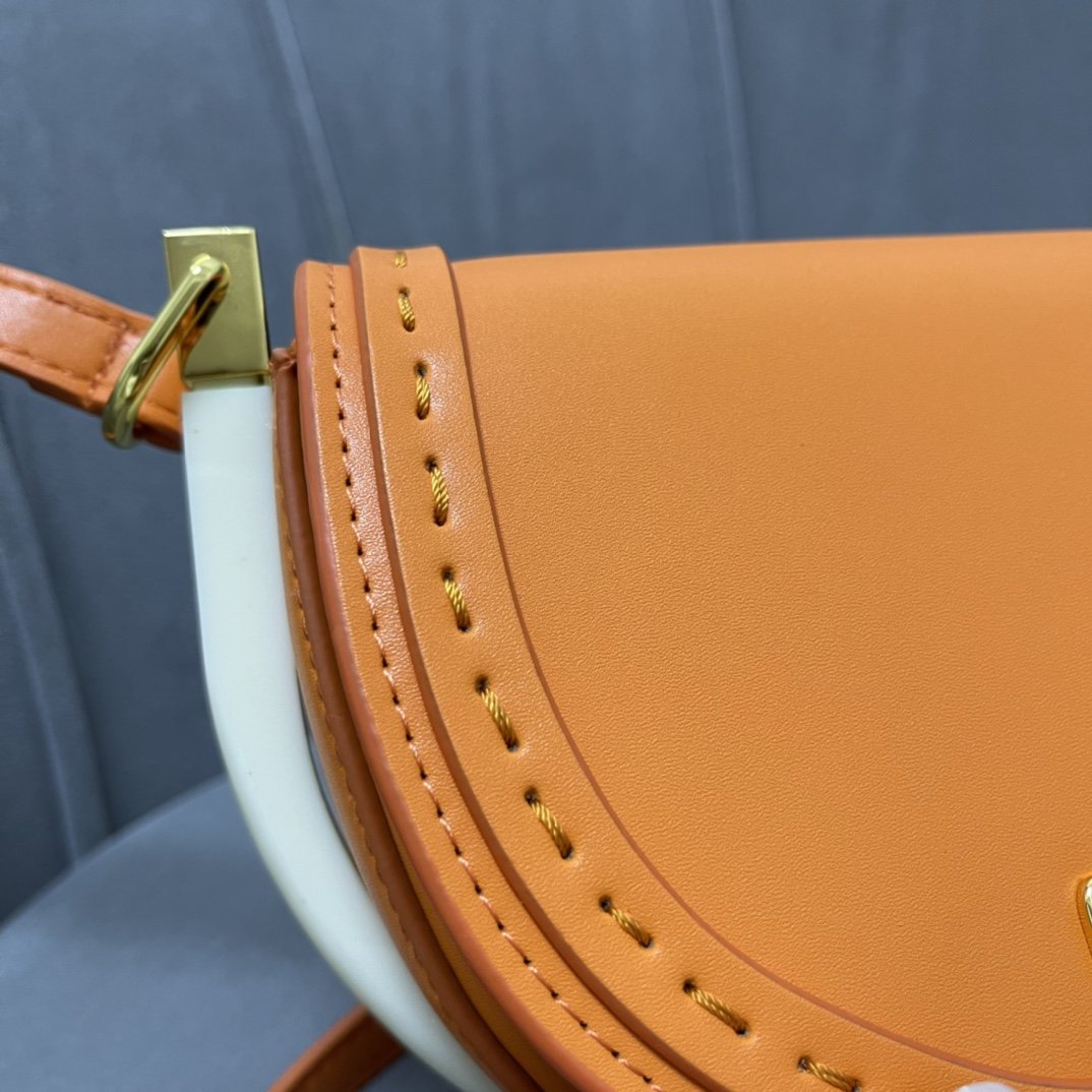 EN - New 1:1 rep  Bags FEI 160