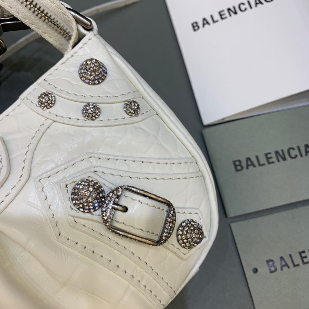 Top Quality Le Cagole Mini Bag With Chain In White, For Women,  Bags 8.2in/21cm 69581423EBY9016