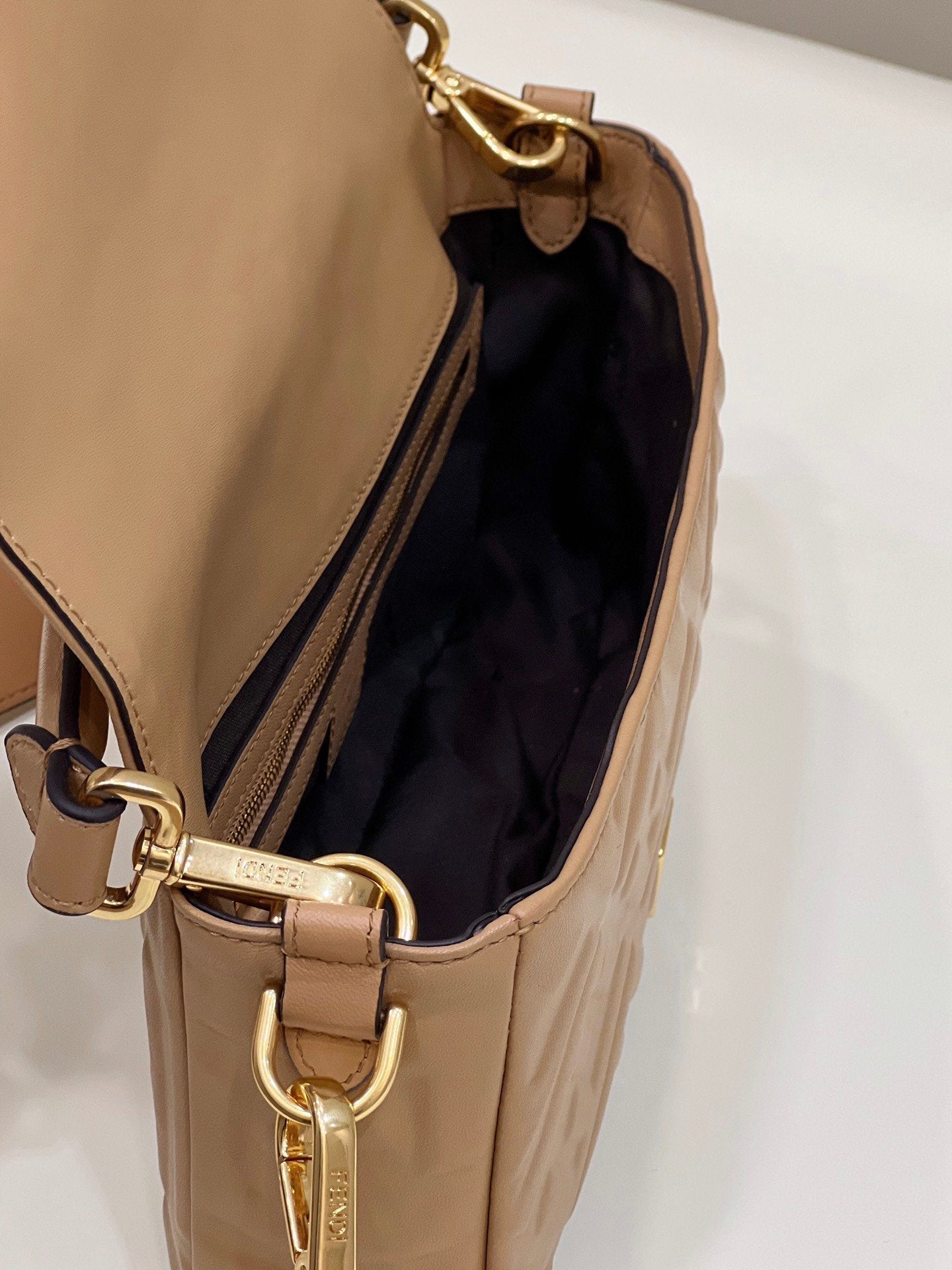 Top QualityTop Quality Baguette Brown For Women, Women’s Handbags, Shoulder And Crossbody Bags 10in/27cm FF 8BR600
