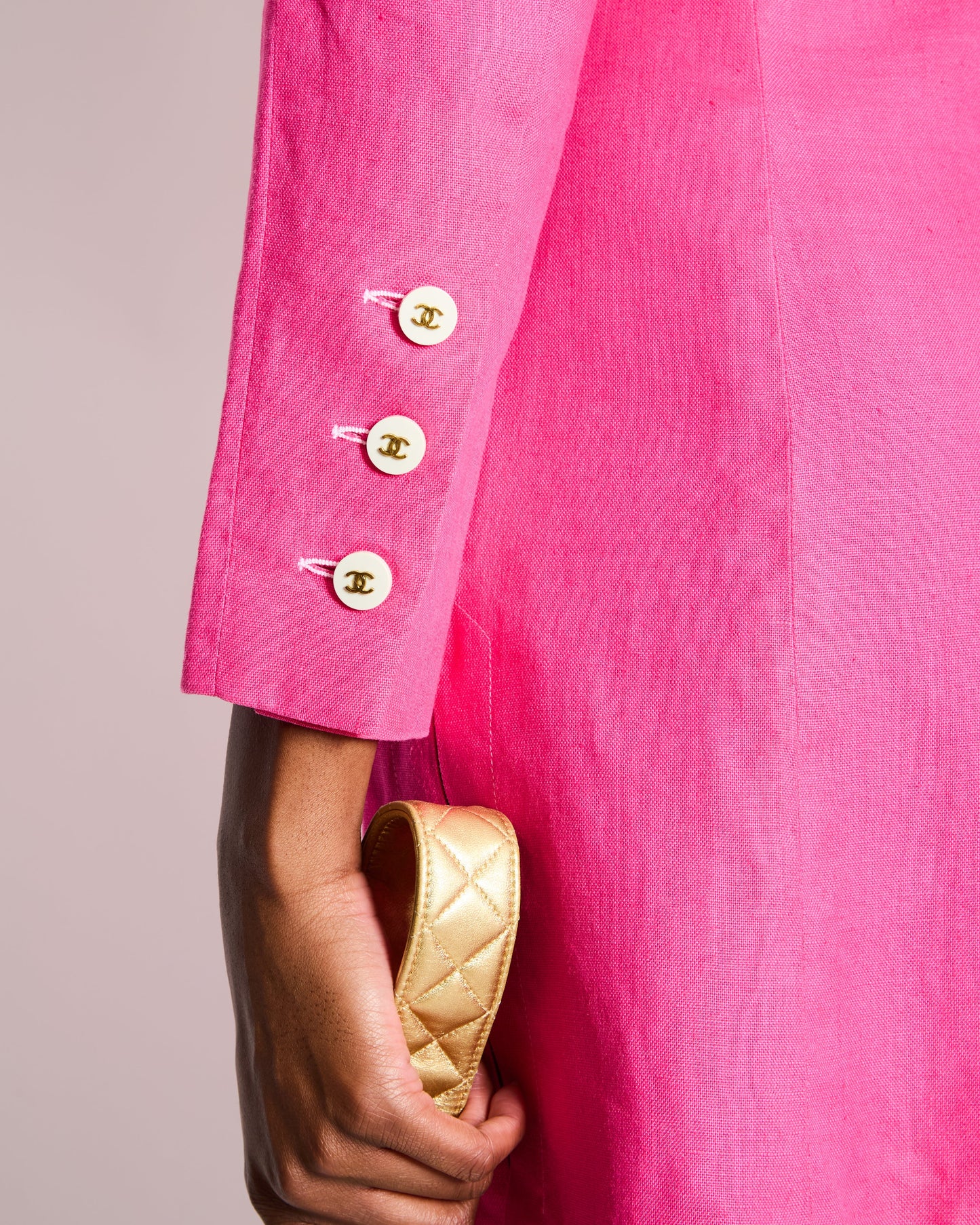 Chanel 95/P   Barbie Pink Linen Mini Dress and Cropped Jacket Set with Gold CC Logo Buttons Size FR 38 (UK 10)