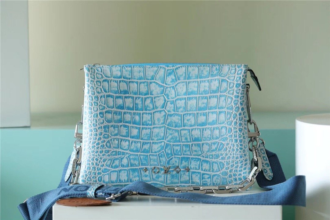 Top Quality Coussin PM High Shiny Alligator Light Blue For Women,  Shoulder And Crossbody Bags 10.2n/26cm Top Quality 