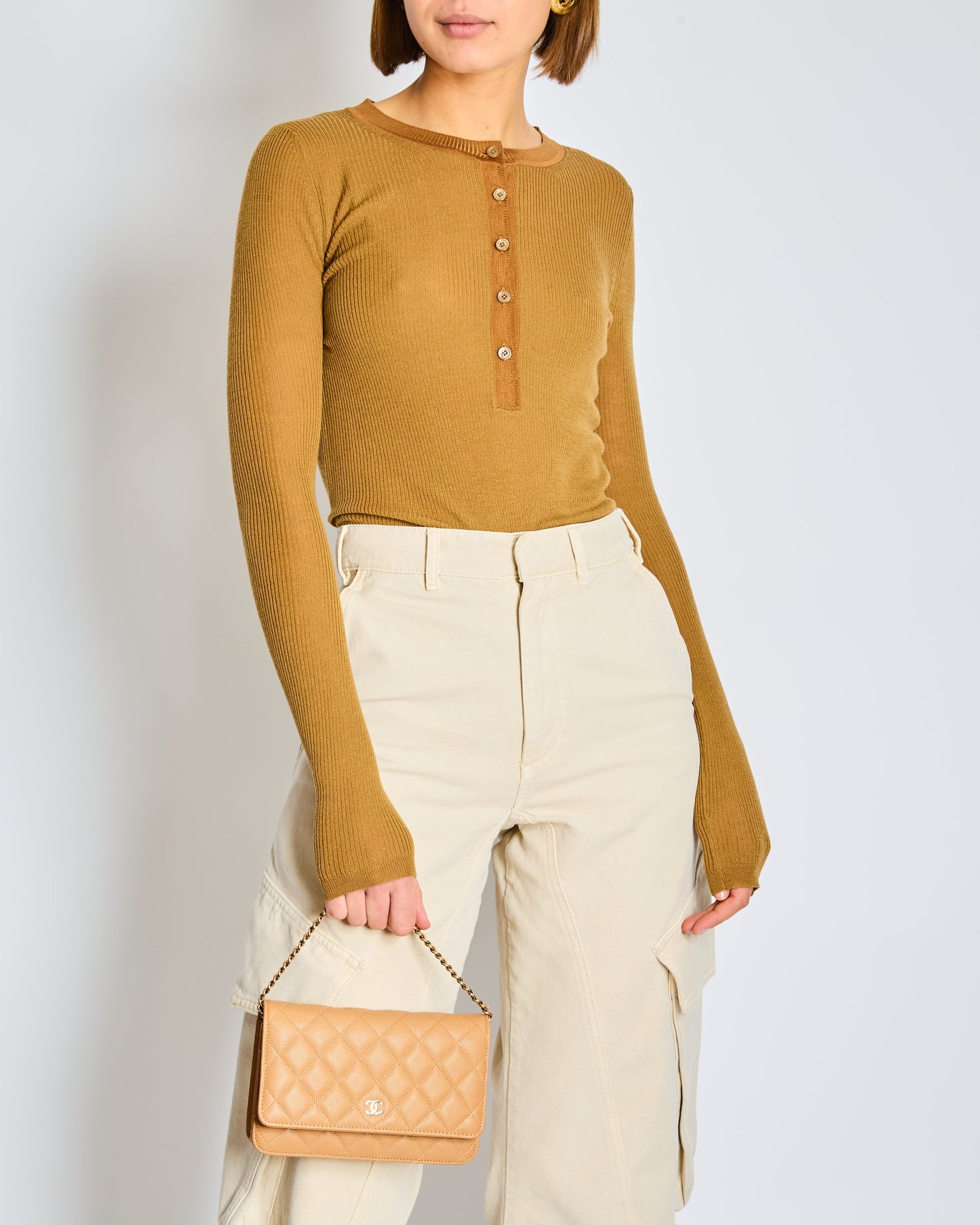 Chloe Brown Ribbed Wool Pullover with Round Neckline and Buttons Size Medium (UK 10-12)