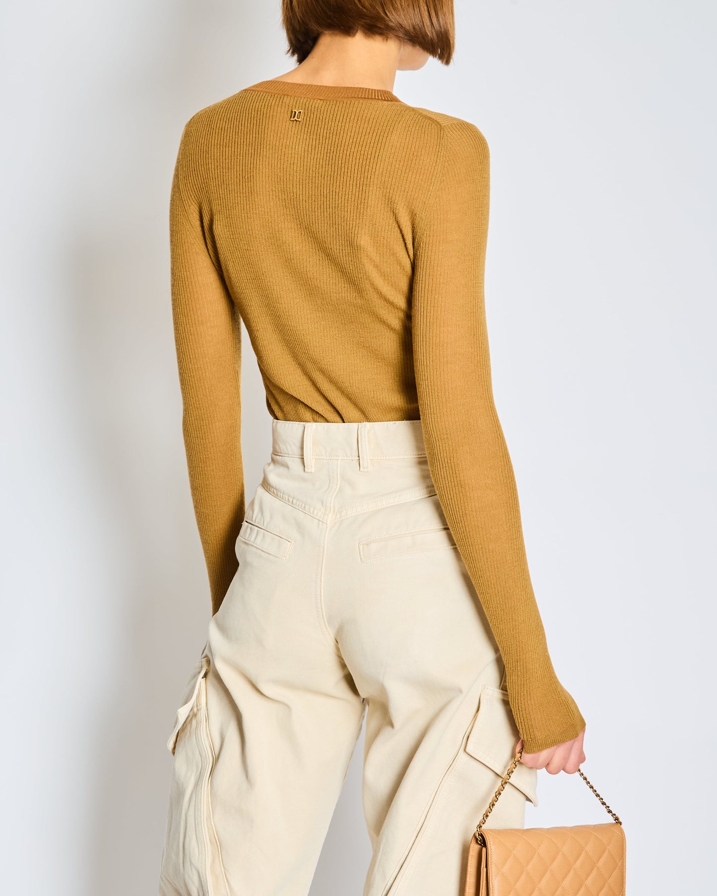 Chloe Brown Ribbed Wool Pullover with Round Neckline and Buttons Size Medium (UK 10-12)
