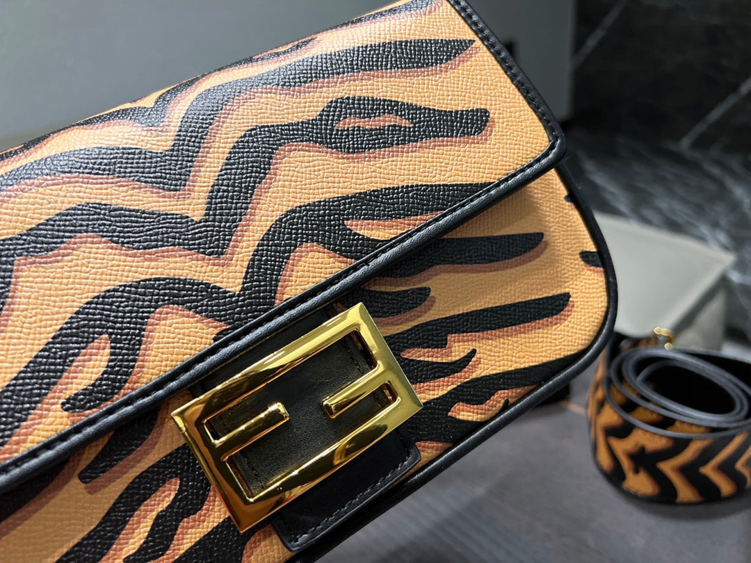 EN - New 1:1 rep  Bags FEI 251