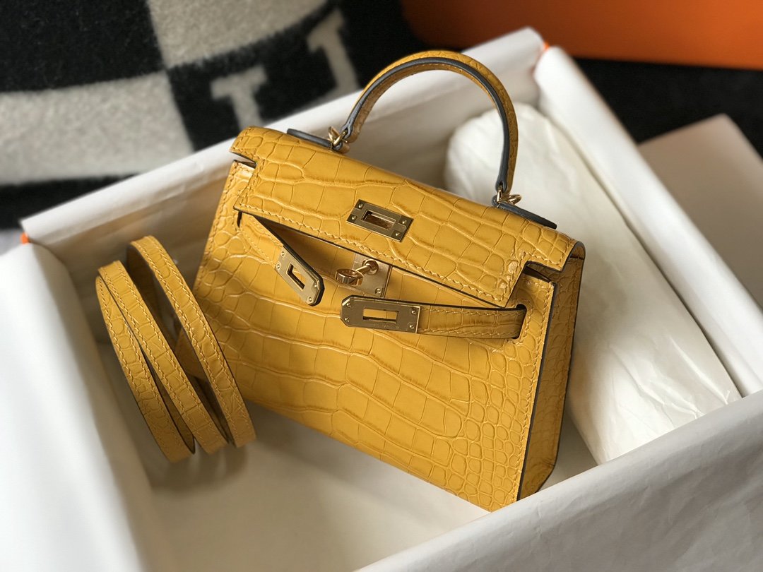 Top Quality Mini Kelly 19 Embossed Patent Yellow Bag With Gold-Toned Harware For Women, Handbags, Shoulder Bags 7.5in/19cm