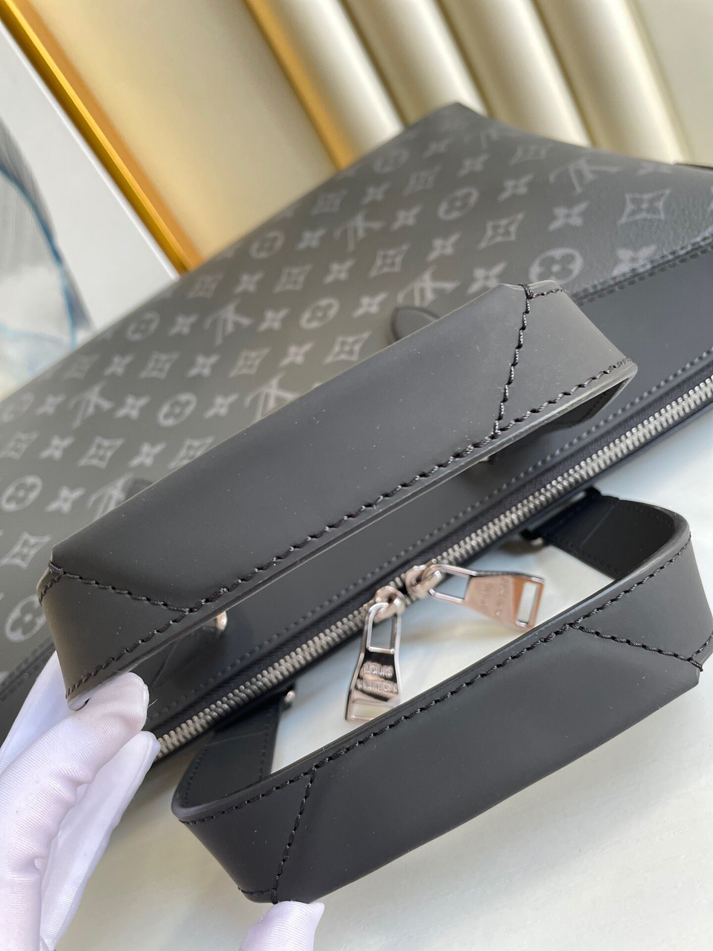 Top Quality Briefcase Explorer Monogram Eclipse Canvas For Men, Bags, Shoulder And Crossbody Bags 15.4in/39cm Top Quality M40566