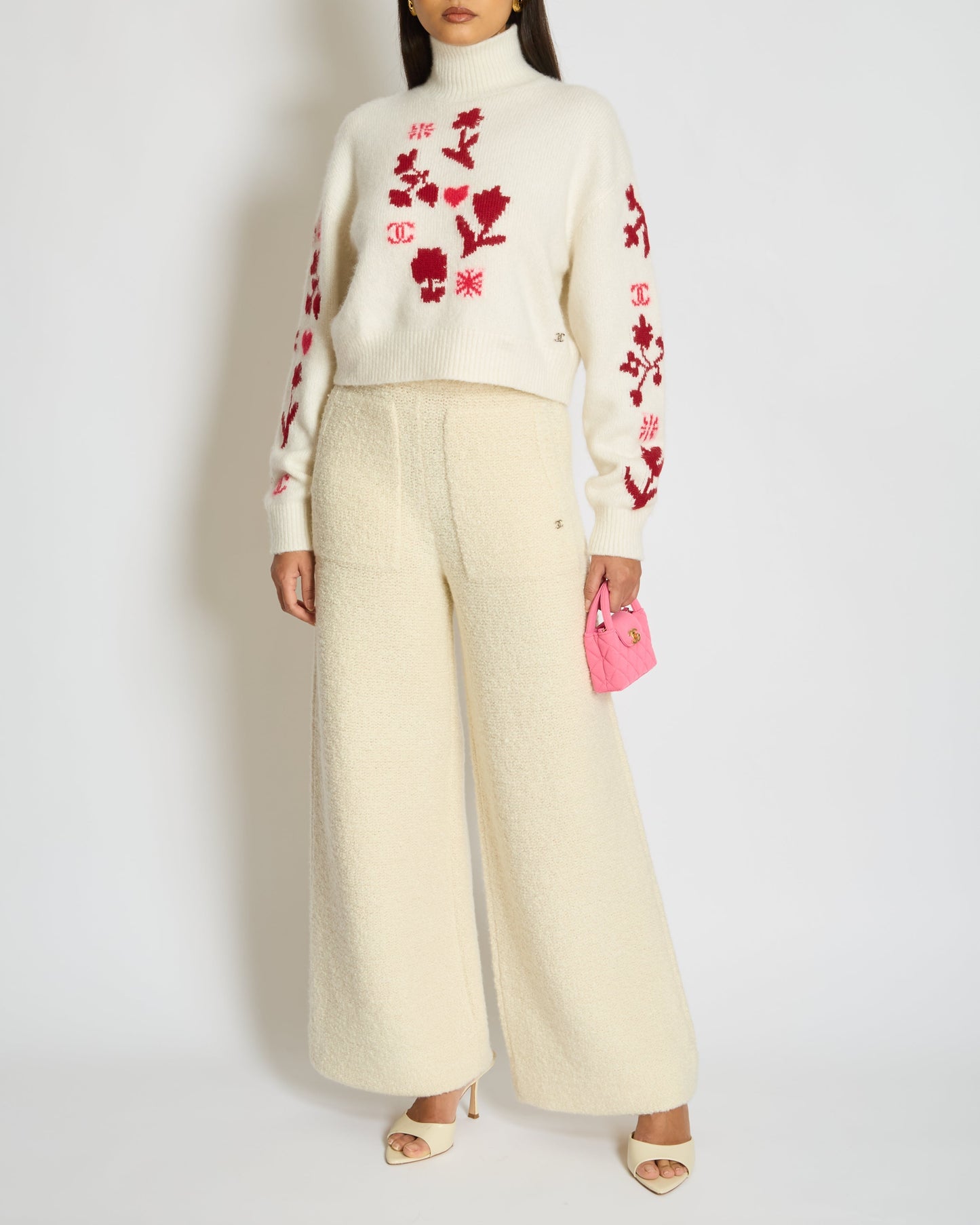 Chanel 24K Cream Cashmere and Wool Wide Legs Tro r with CC Logo on the Front Pocket Size FR 34 (UK 6) RRP £4400