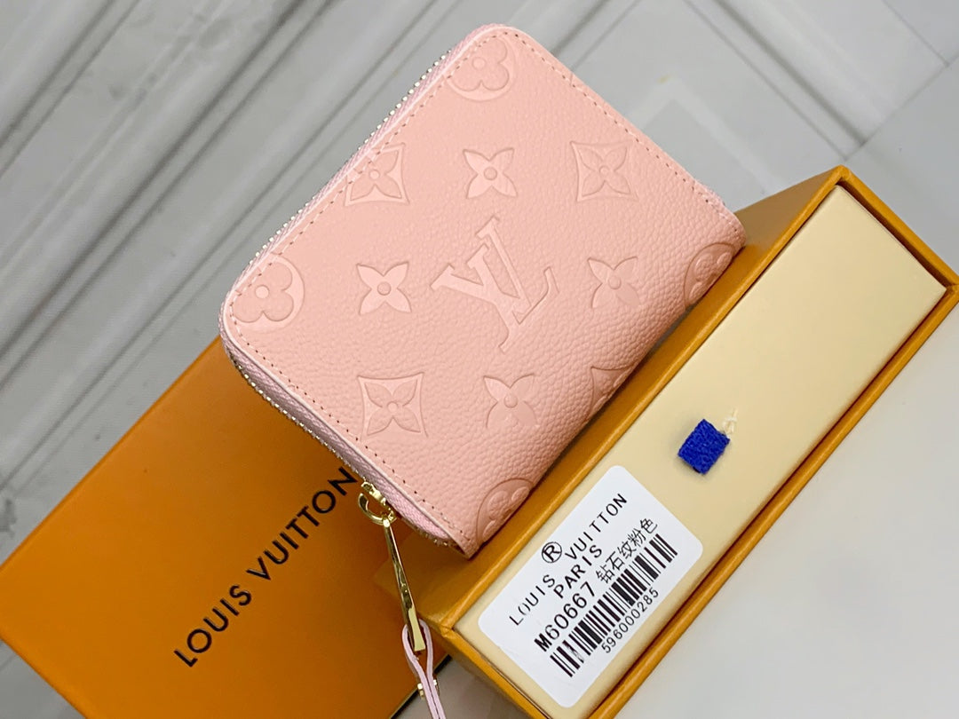 EN - New 1:1 rep  Wallet LUV 125