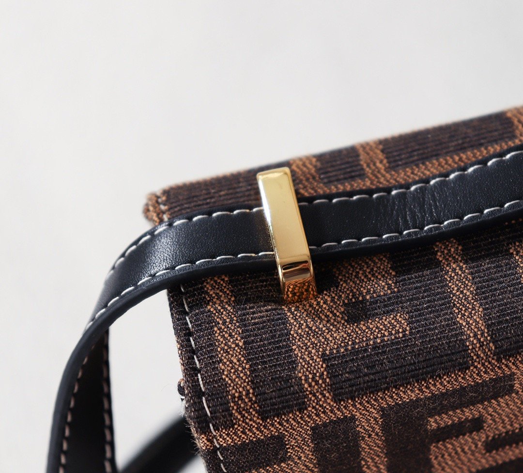 EN - New 1:1 rep  Bags FEI 063