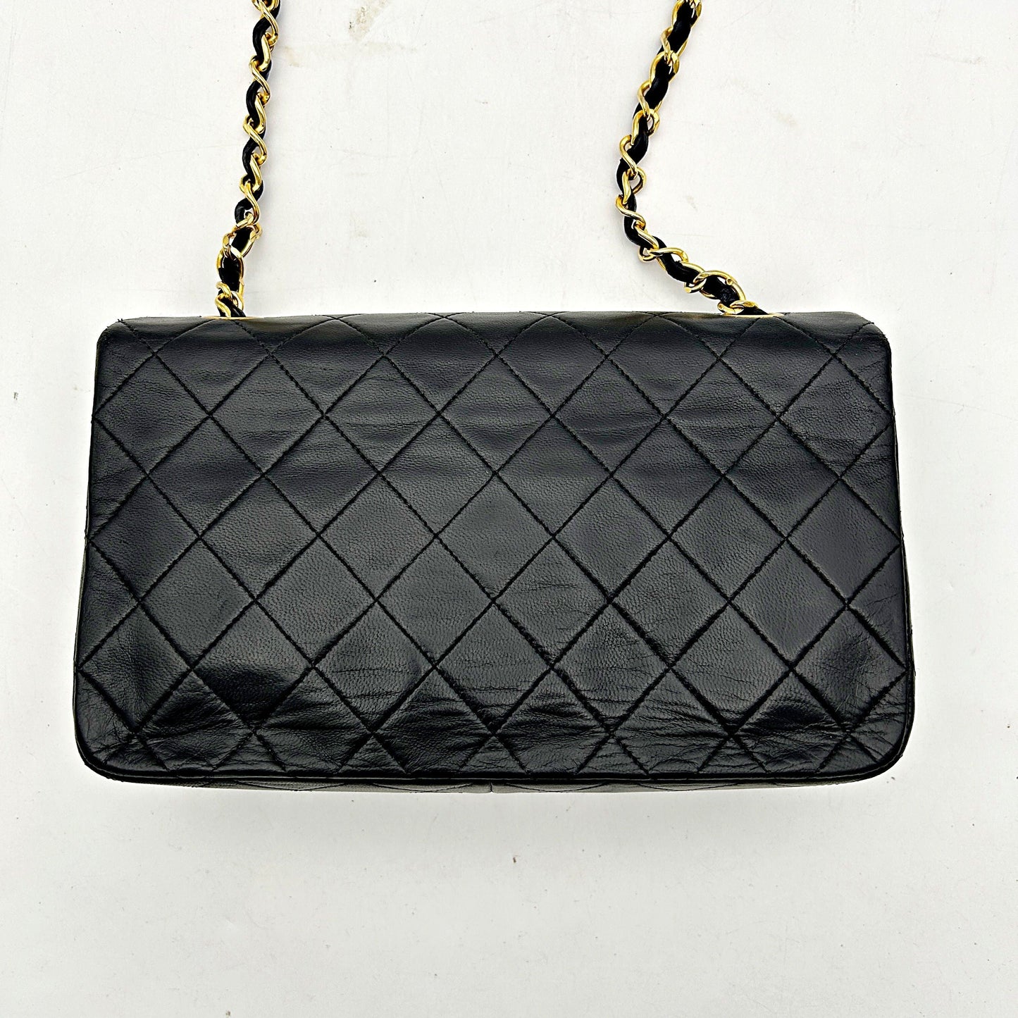 CHANEL Matelasse Chain Shoulder Bag ch88241dr