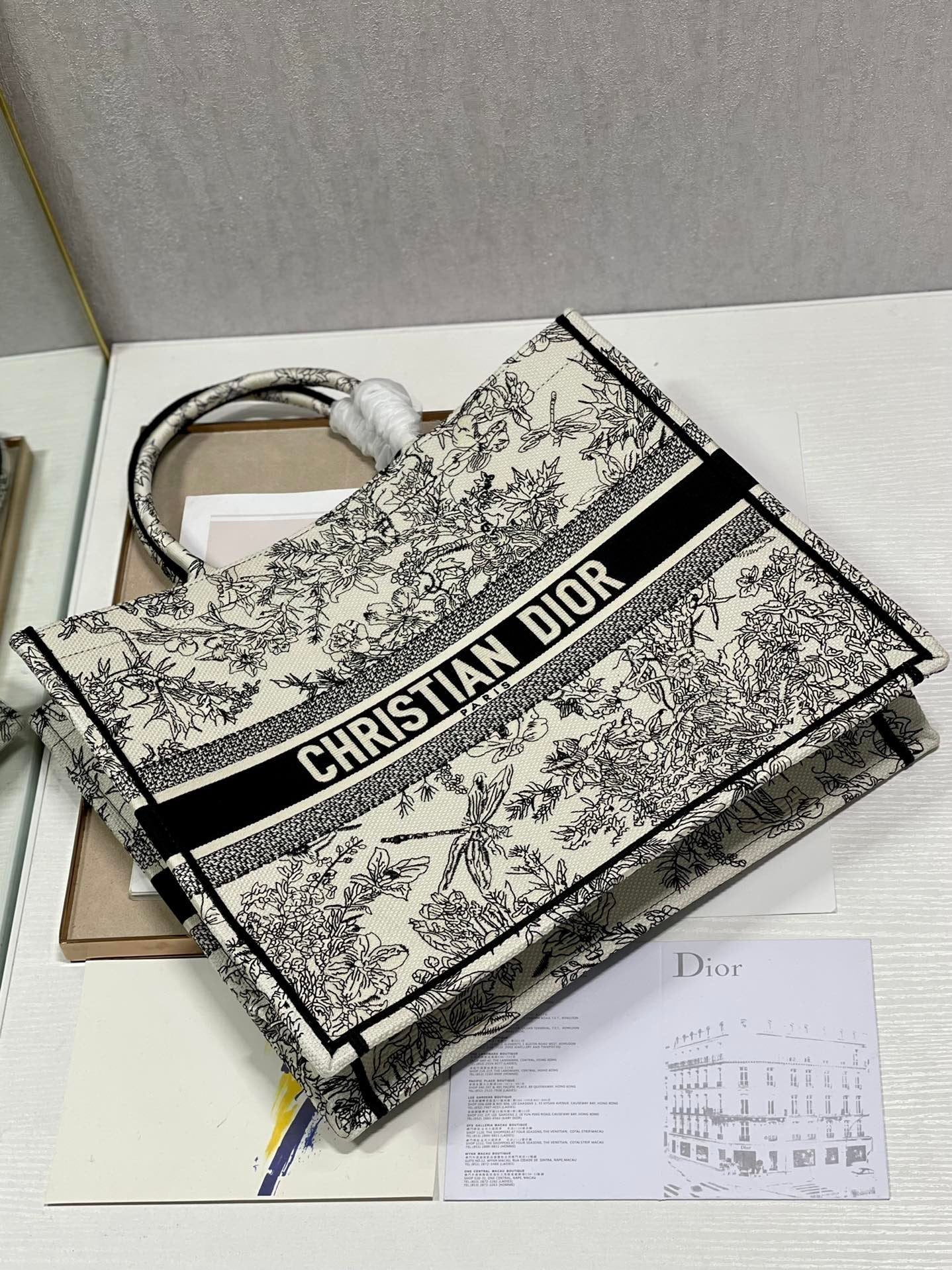 Top Quality Large Book Tote Blue Toile de Jouy Flowers Embroidery, Blue/Beige, For Women Womens Handbags, Shoulder Bags, 42cm CD M1286ZTQW_M808