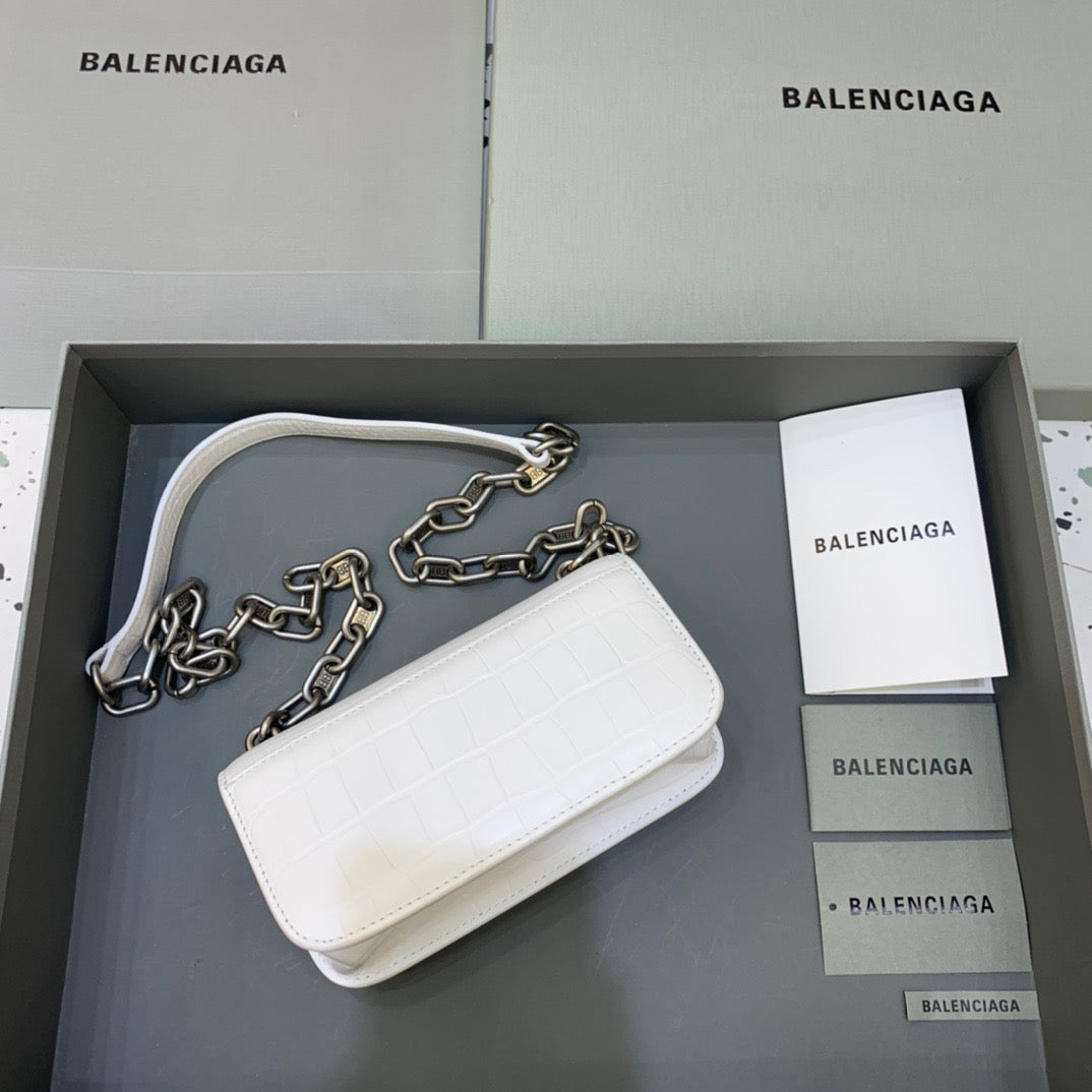Top Quality Gossip Small On Chain Shoulder Bag White, For Women,  Bags 7.4in/19cm