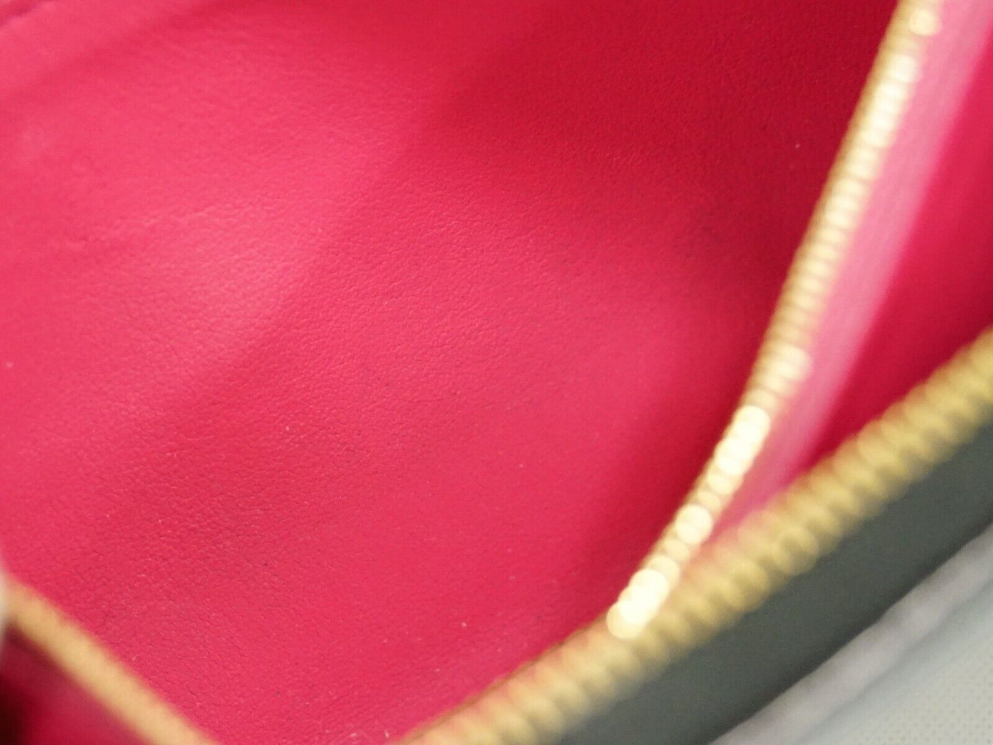 Louis Vuitton Black Leather Portefeuille com?®te wallet accessories