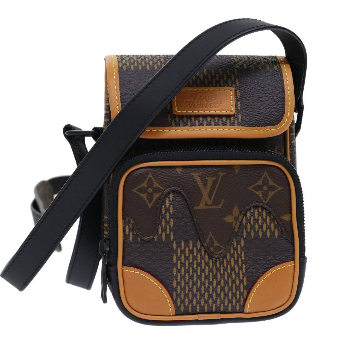 LOUIS VUITTON Damier Ebene Giant LVxNIGO Amazon Messenger Bag N40357 Auth 49475A