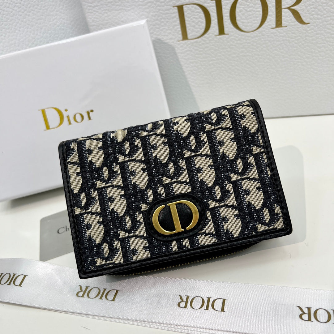 EN - New 1:1 rep  Wallet DIR 013
