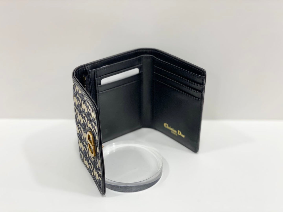 EN - New 1:1 rep  Wallet DIR 004