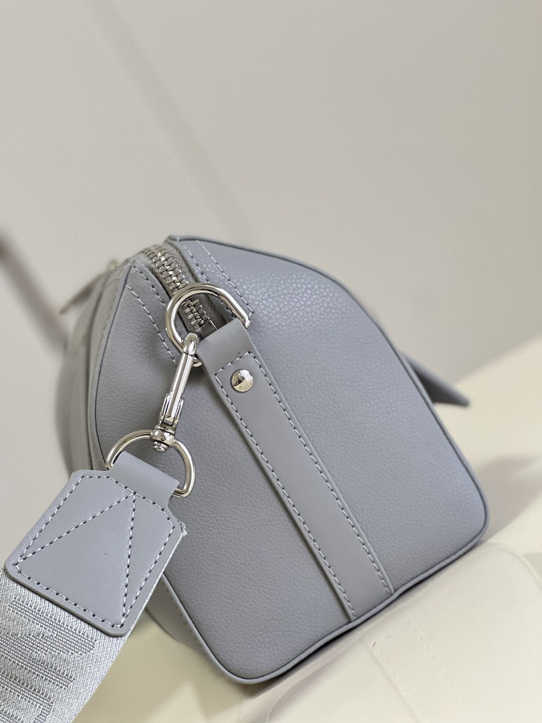 Top Quality City Keepall Grey Aerogram For Women, WoBags, Crossbody Bags 10.6in/27cm Top Quality M59328