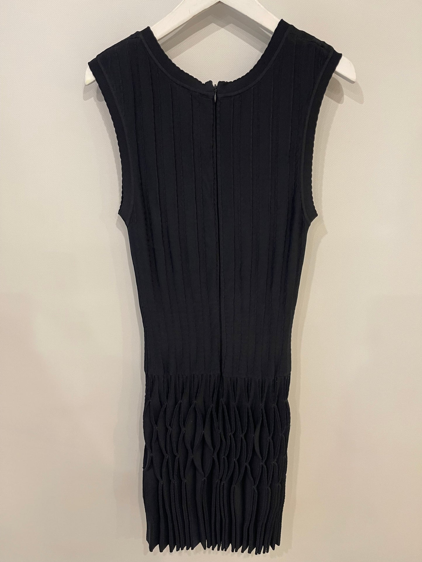 Ala•a Black Striped Sleeveless Mini Dress with Ruffle Detail Size FR 36 (UK 8)