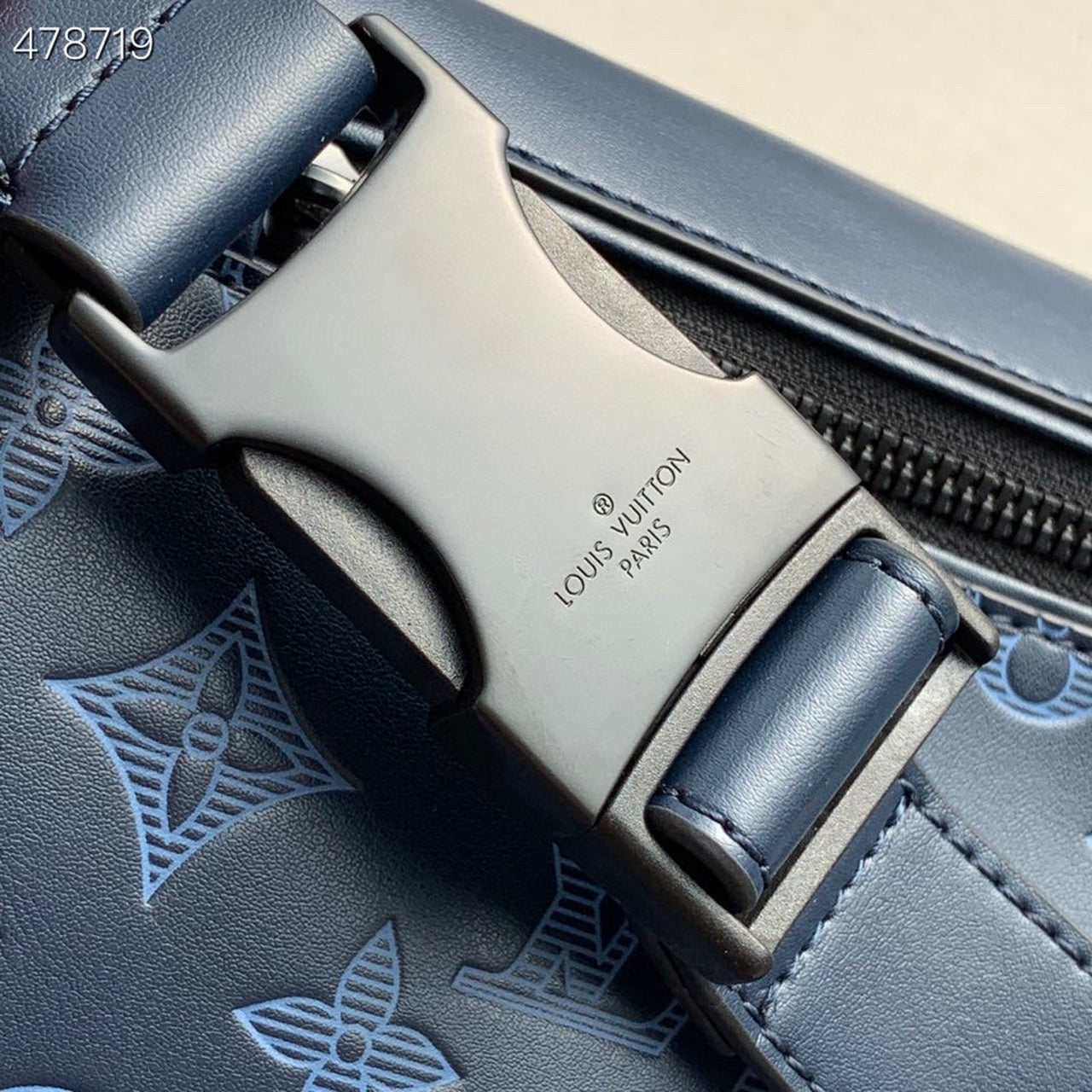 Top Quality Top Qualityscovery Bumbag PM Monogram Shadow Navy Blue For Men, Belt Bags 17.3in/44cm Top Quality M45729