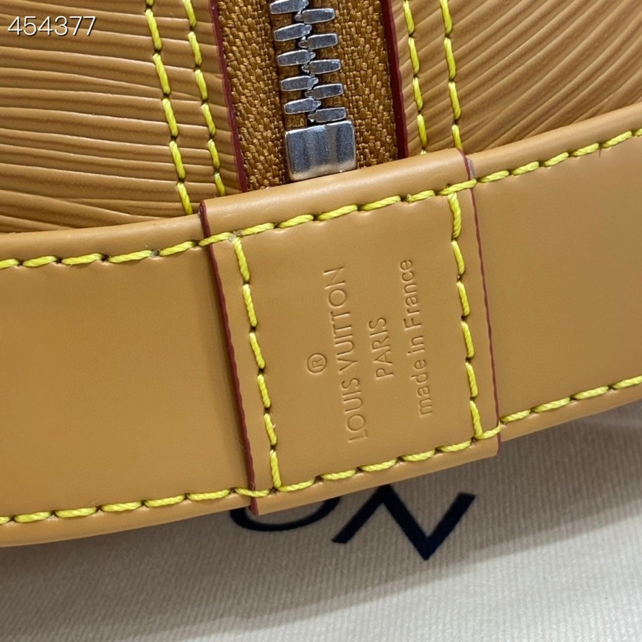 Top Quality Alma BB Sunflower Yellow For Women, Womens Handbags, Shoulder And Crossbody Bags 9.3in/23.5cm Top Quality M59358
