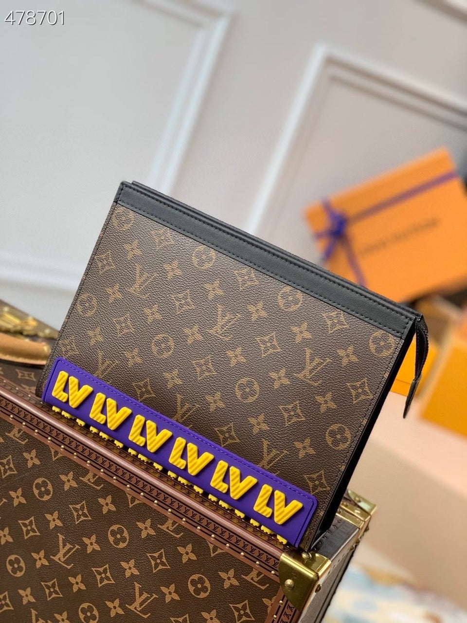 Top Quality Pochette Voyage MM Monogram Canvas For Men, Bags, Travel Bags 10.2in/26cm Top Quality M80792