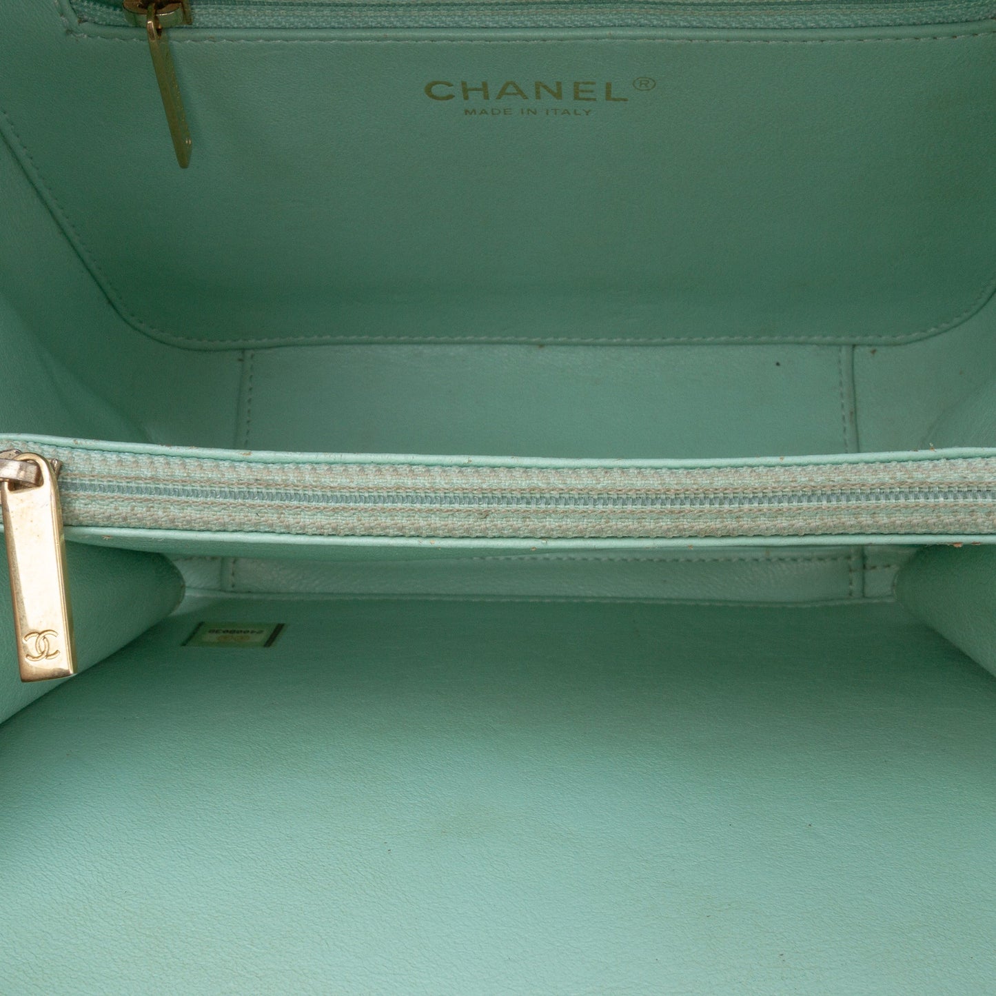 Green Chanel Medium Caviar CC Filigree Vanity Case Satchel