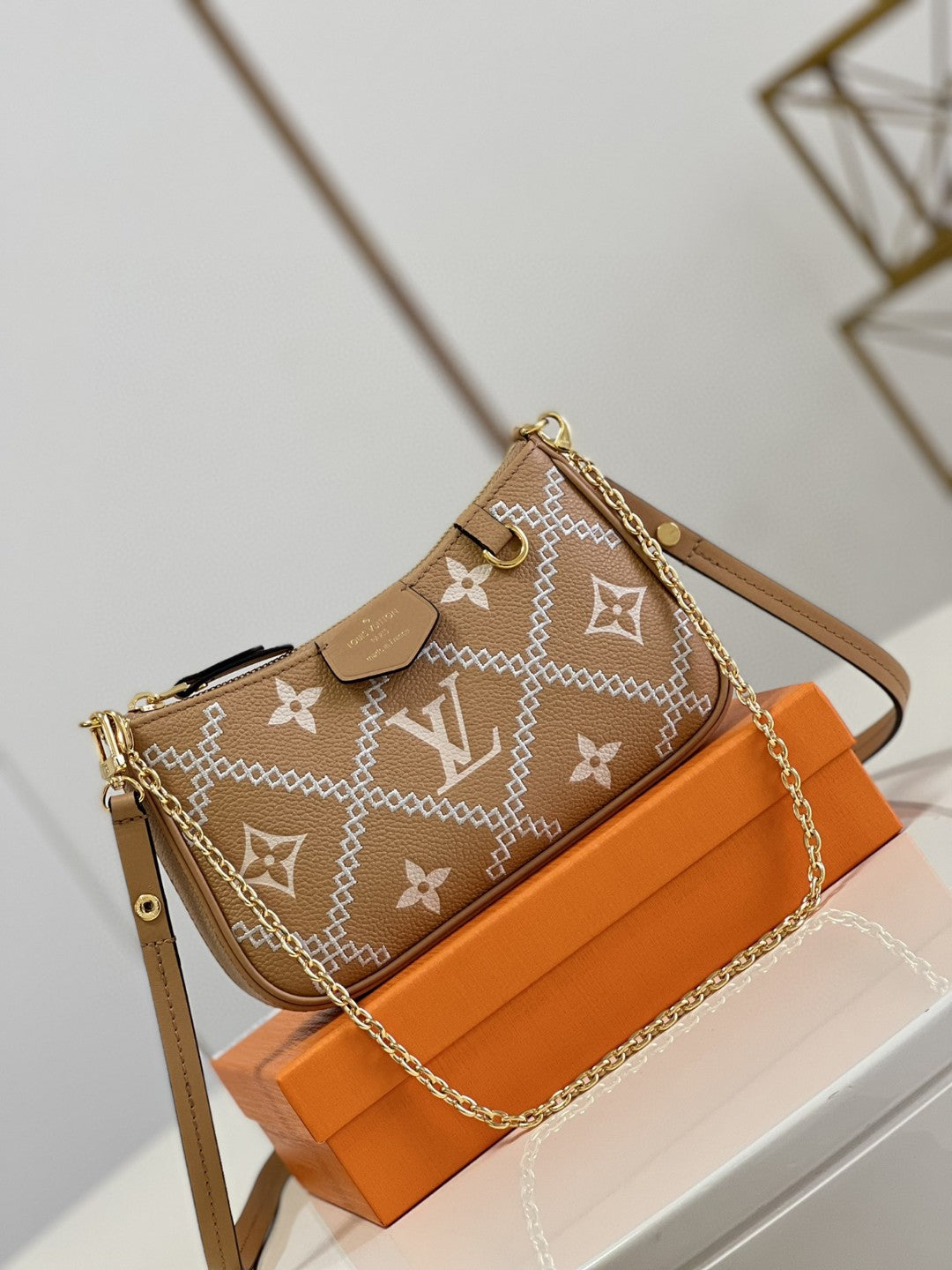 Top Quality Easy Pouch On Strap Monogram Empreinte Arizona Beige For Women, WoHandbags 7.5in/19cm Top Quality M81137
