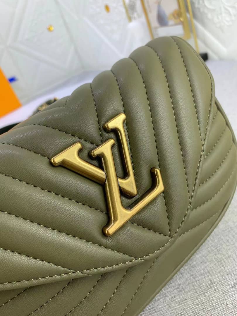 EN - New 1:1 rep  Bags LUV 613