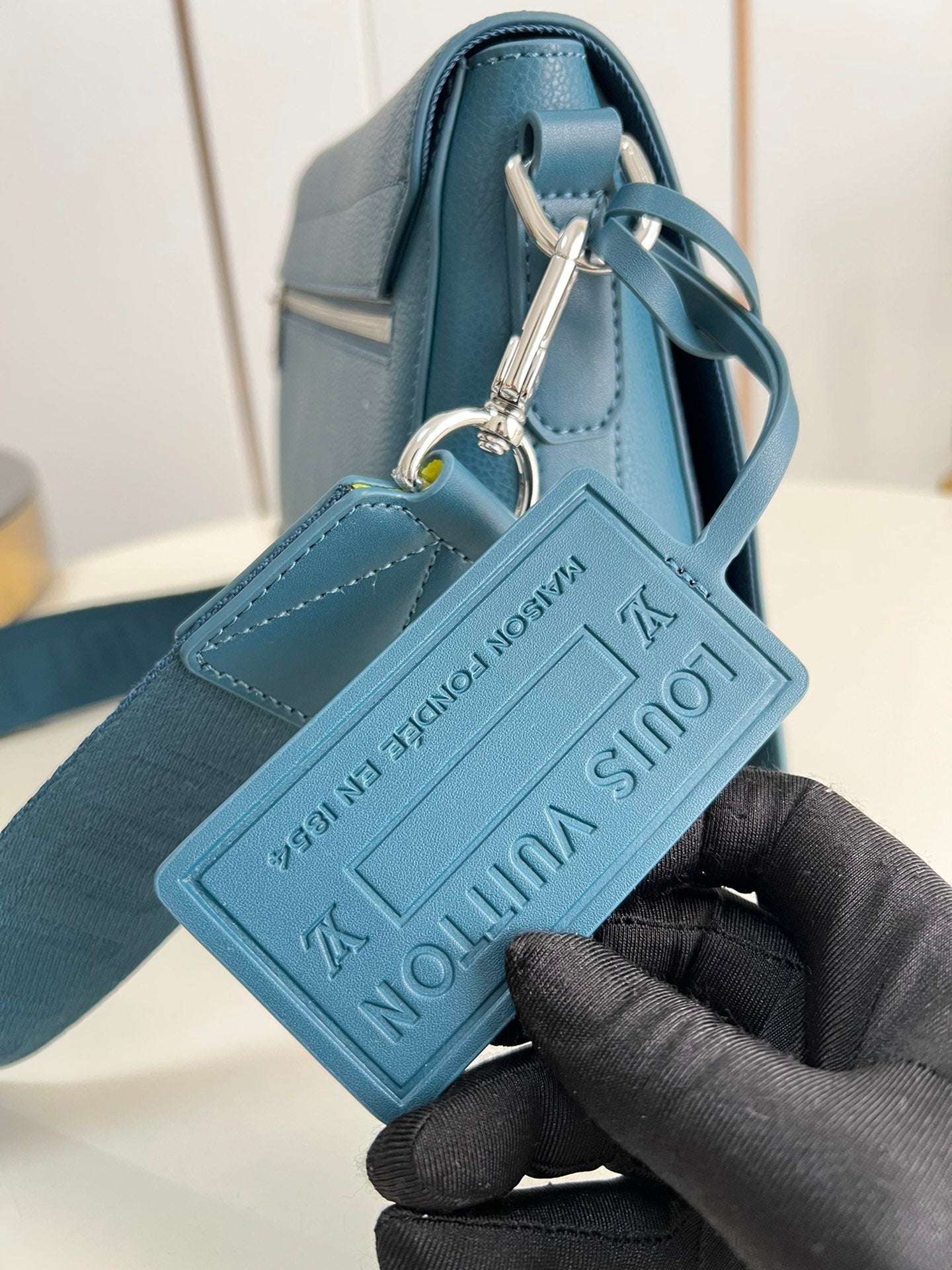 Top Quality Messenger Grain Blue For Men, Bags, Shoulder And Crossbody Bags 11in/28cm Top Quality M59327