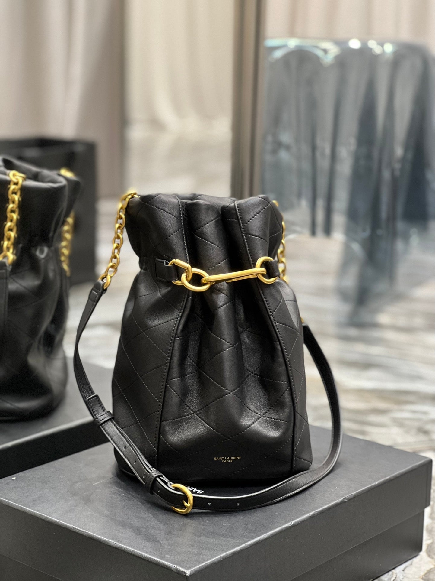 Top Quality Le Maillon Bucket Bag Black For Women 10.6in/27cm YSL 686310AAAJK1000